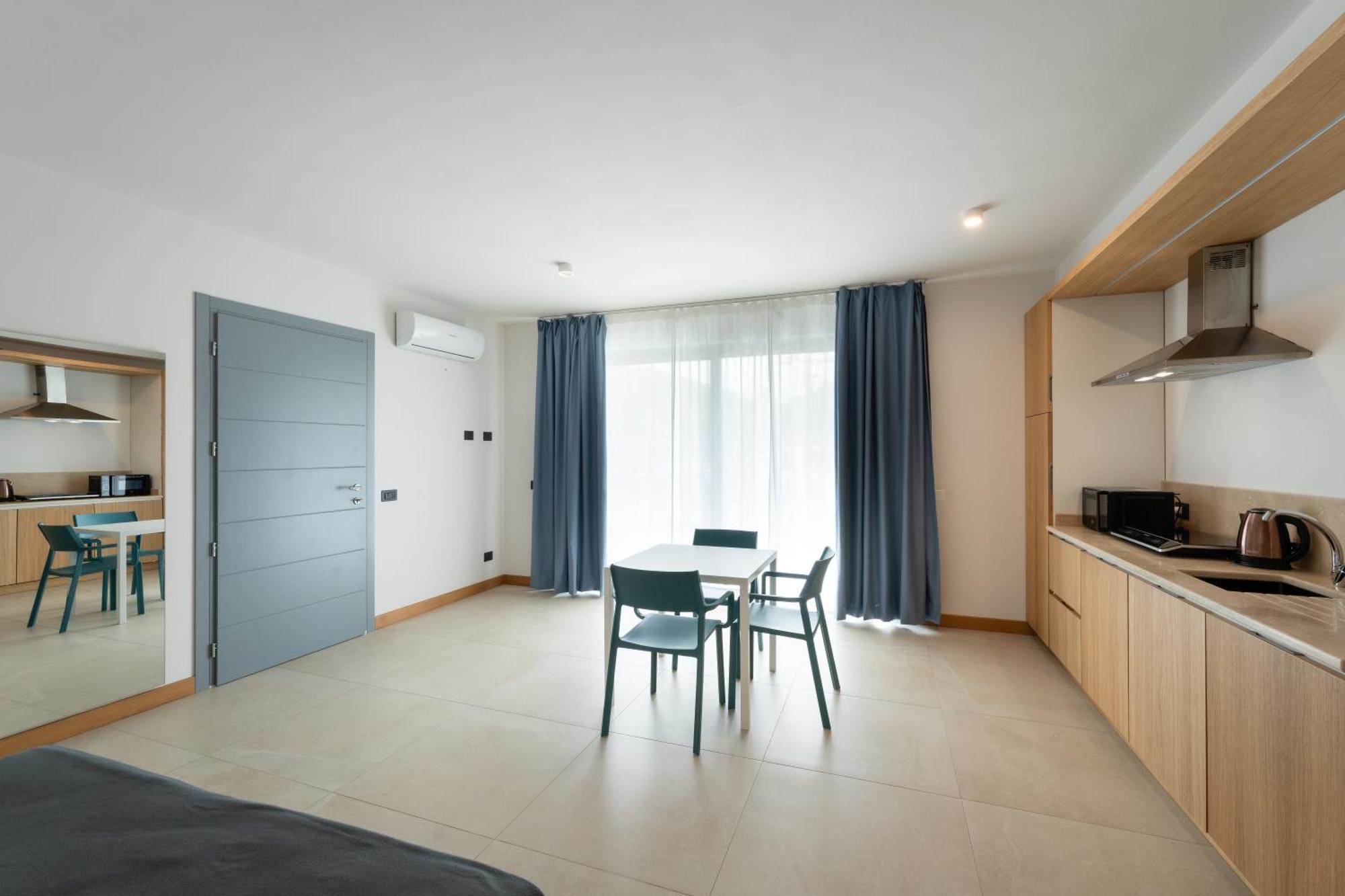 Hotel Delfino Procchio  Zewnętrze zdjęcie